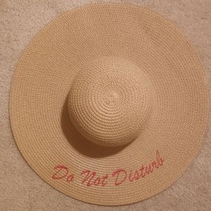 Do Not Disturb Floppy Beach Hat